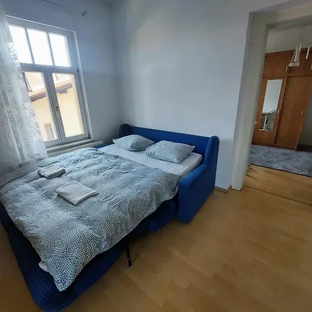 R24, Rose House Λιουμπλιάνα