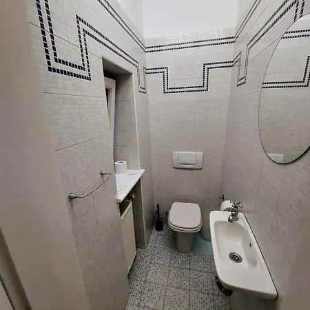 Privat bolig R24, Rose House *