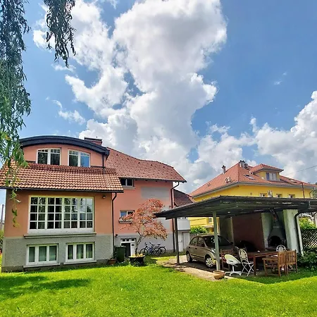 R24, Rose House Ljubljana