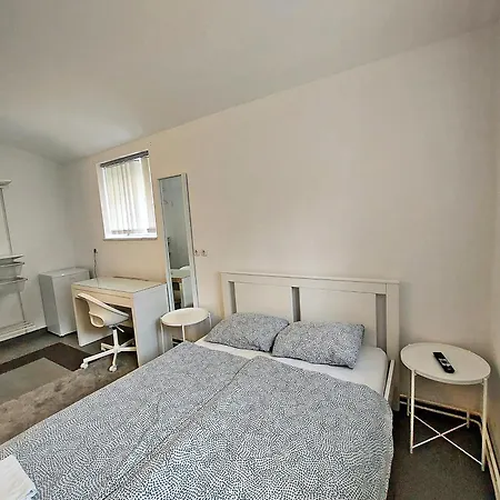 R24, Rose House Ljubljana