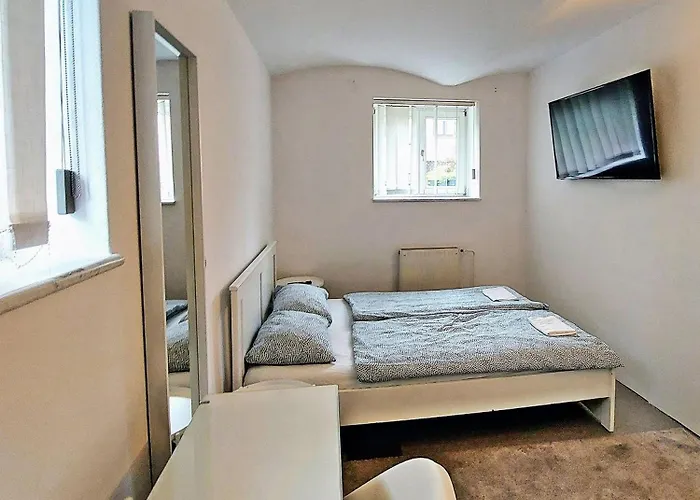 R24, Rose House Ljubljana