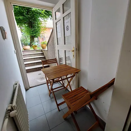 Pansiyon R24, Rose House